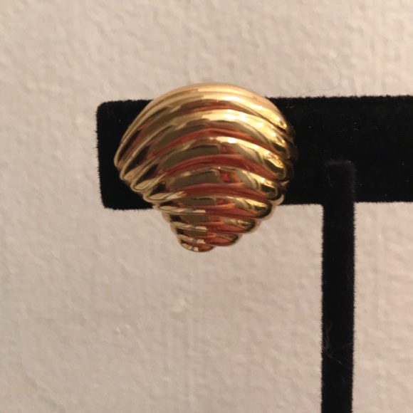 Gold Tone Shell Clip-On Earrings - Picture 2 of 3